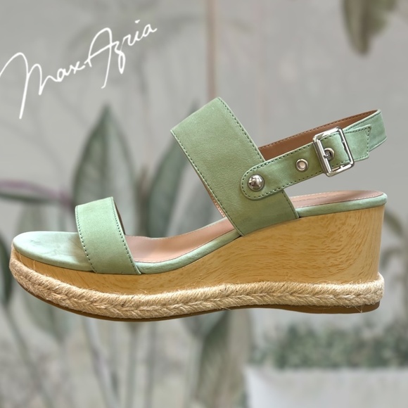 BCBG Allia Wedge Sandals in Reseda Green - Picture 3 of 9